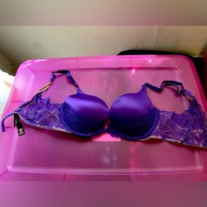 Victorias Secret Push up Bra 32C